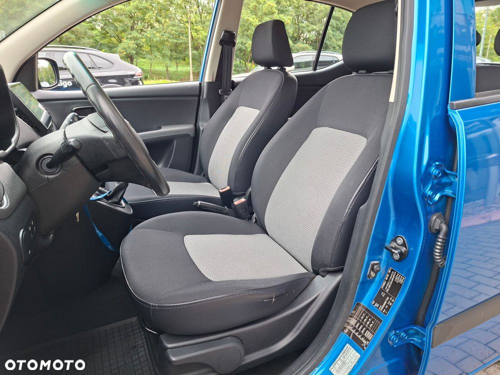 Hyundai i10 - 15