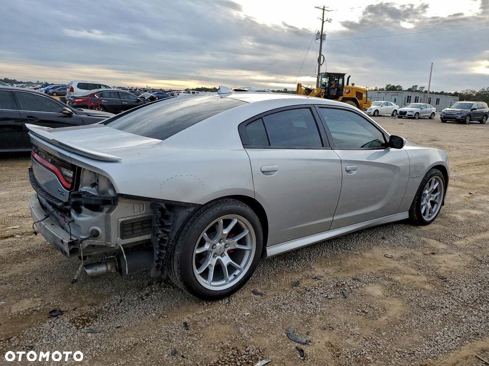 Dodge Charger 5.7 R/T - 4