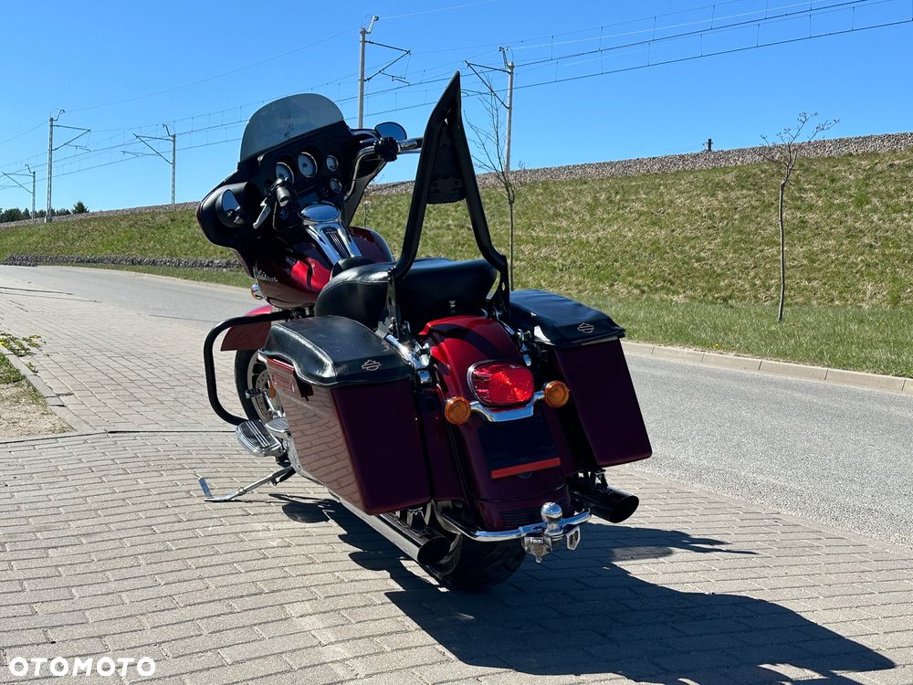 Harley-Davidson Touring Street Glide - 4