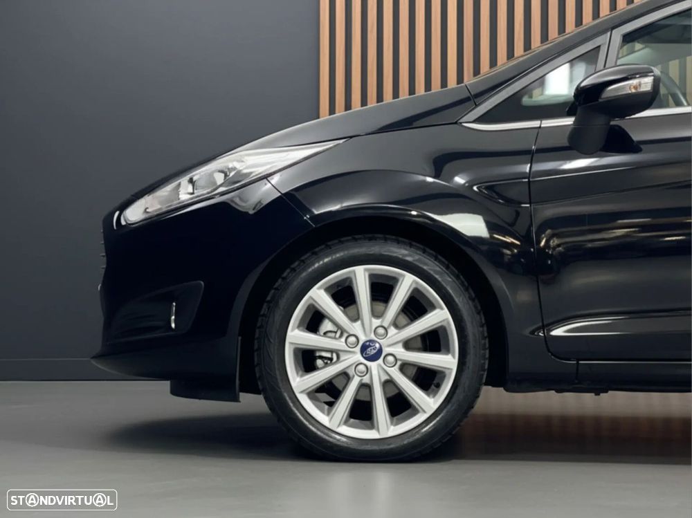 Ford Fiesta - 12