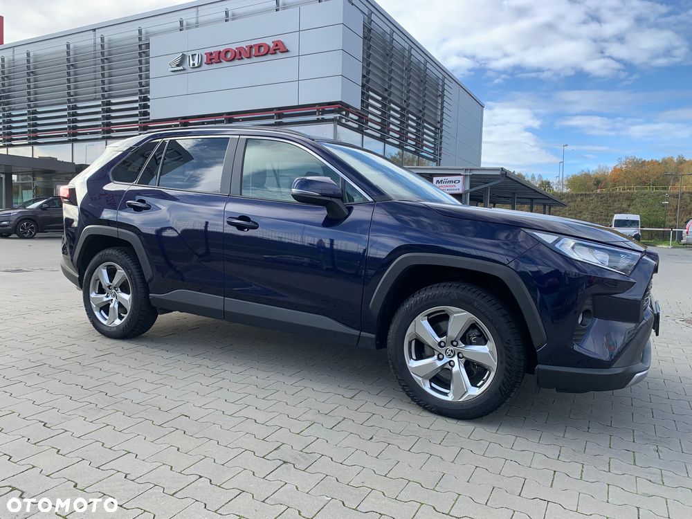 Toyota RAV4 - 3