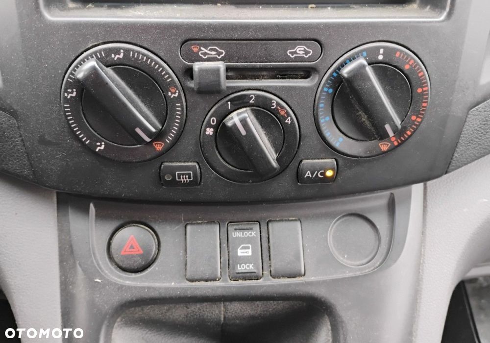 Nissan NV200 - 14