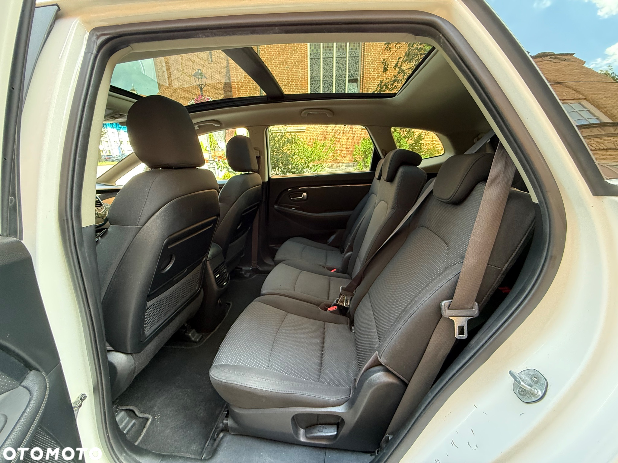 Kia Carens 1.7 CRDi L 7os - 13