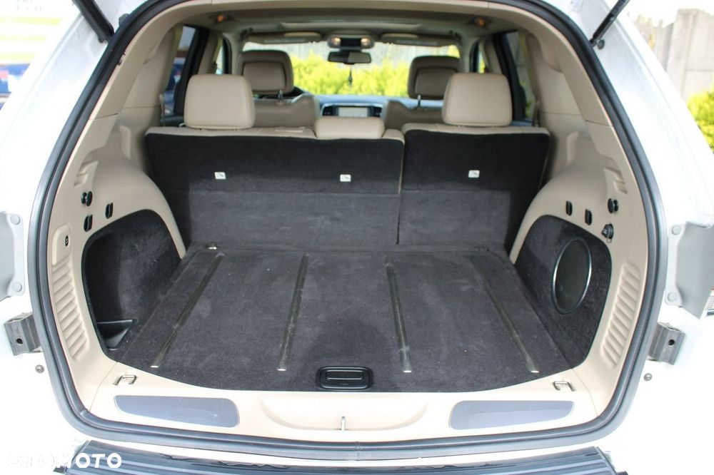 Jeep Grand Cherokee - 36