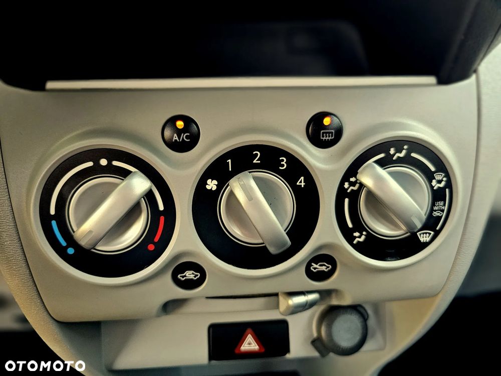 Nissan Pixo 1.0 more - 5