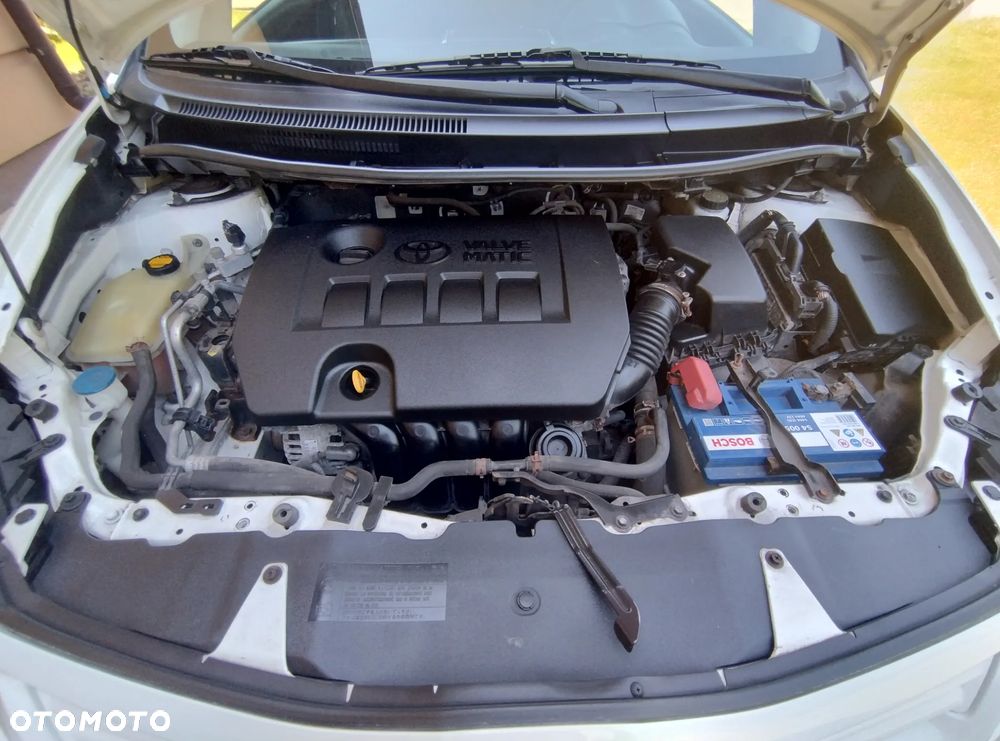 Toyota Auris 1.6 Club - 36
