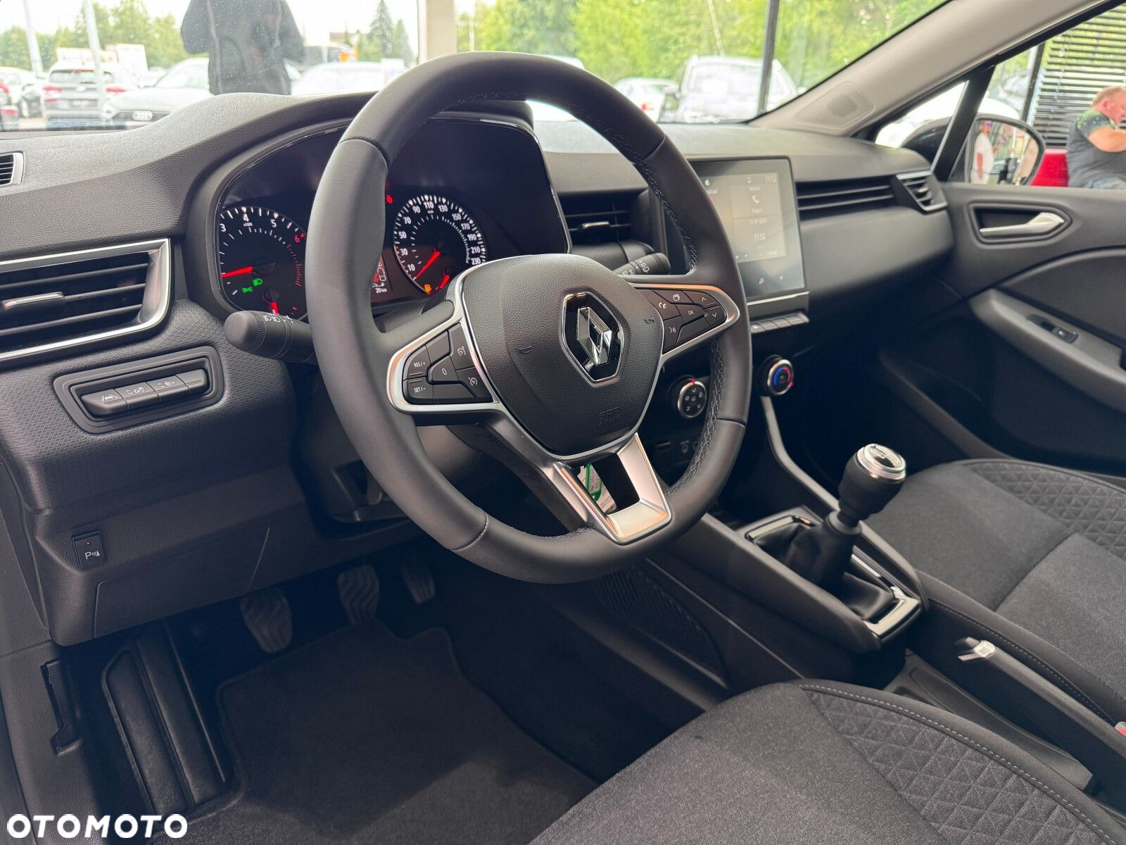 Renault Clio - 8