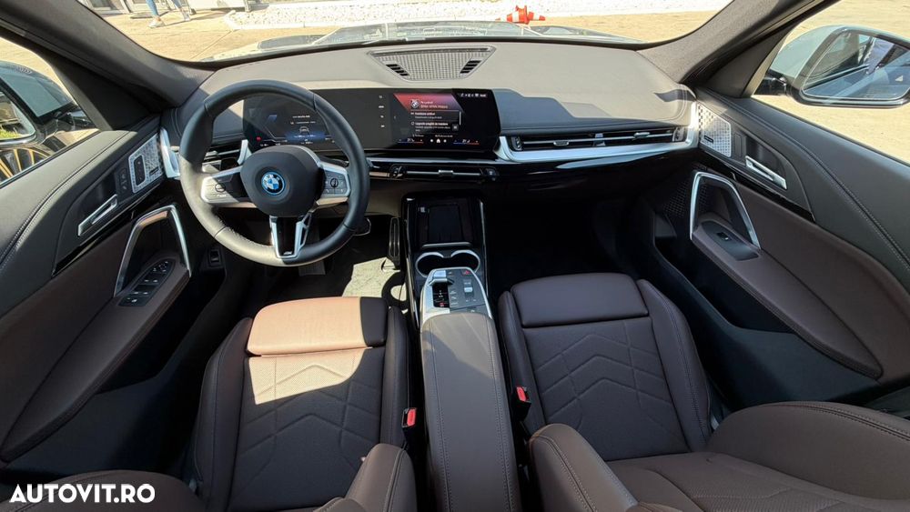 BMW iX1 xDrive30 - 14