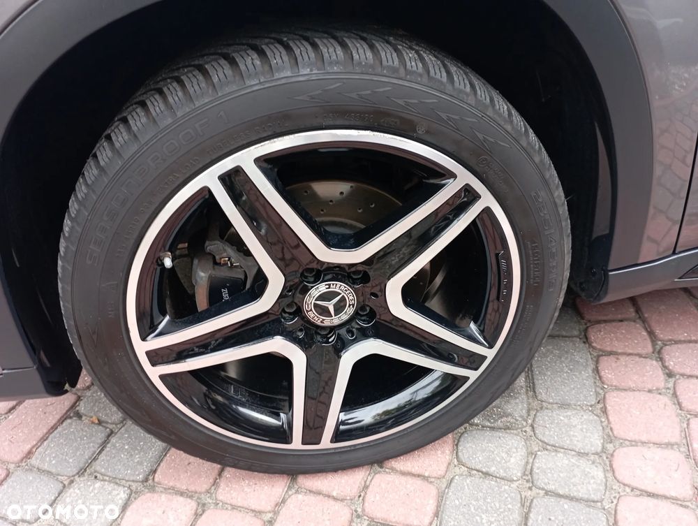 Mercedes-Benz GLA 220 4-Matic AMG Line - 35