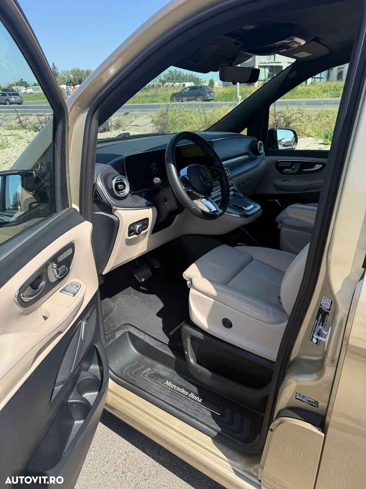 Mercedes-Benz V 300 d Lang 4Matic 9G-TRONIC Exclusive - 7