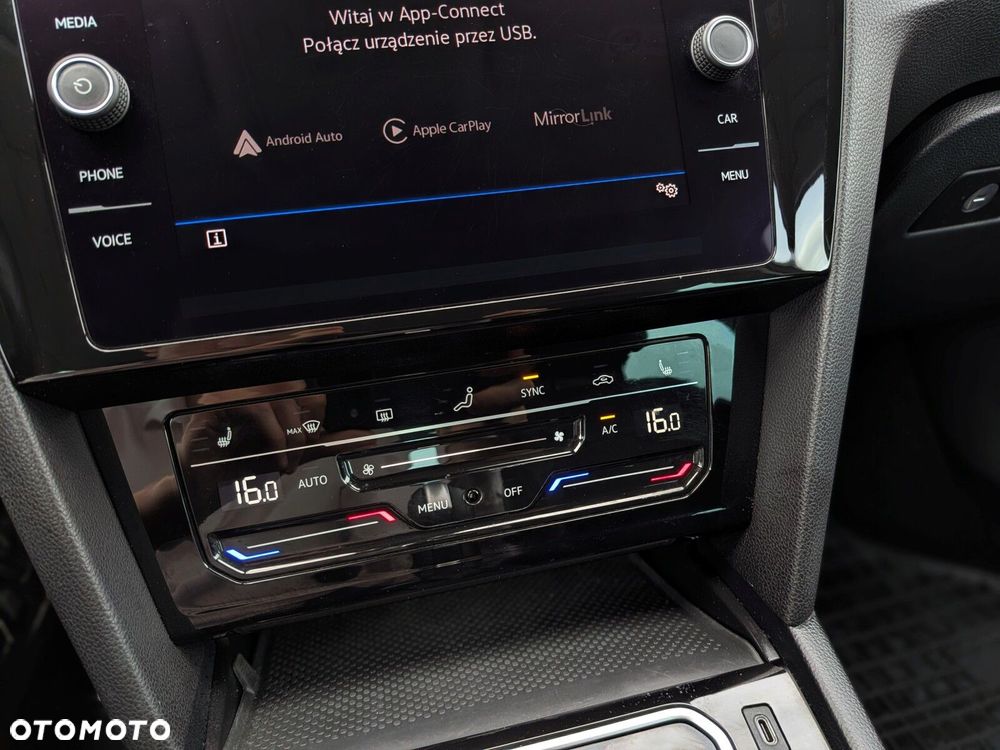 Volkswagen Passat 2.0 TDI Elegance DSG - 29