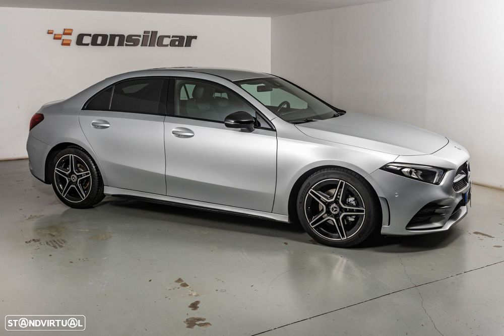 Mercedes-Benz A 180 d AMG Line Aut. — fotografia 6