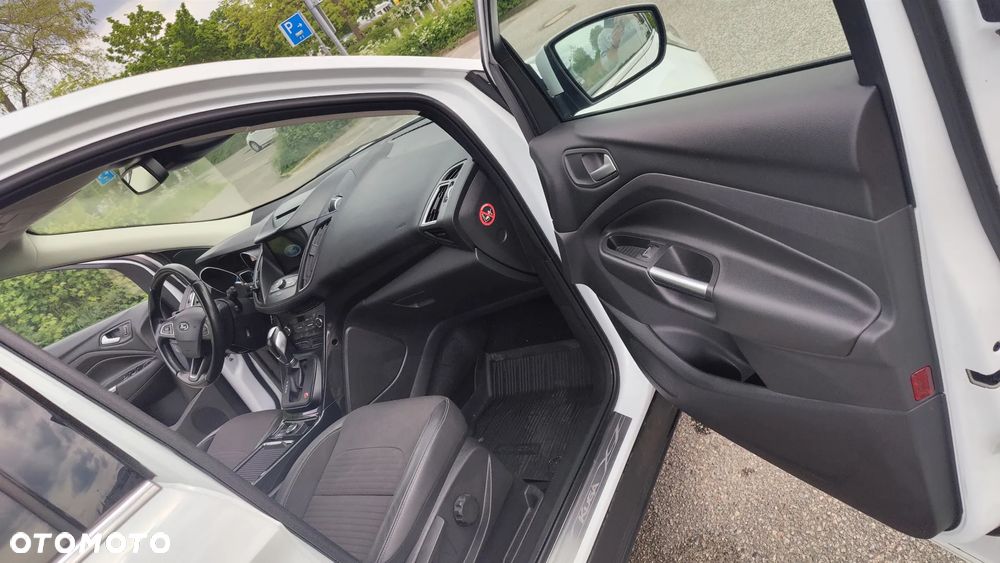 Ford Kuga 2.0 TDCi 4x4 Titanium - 11