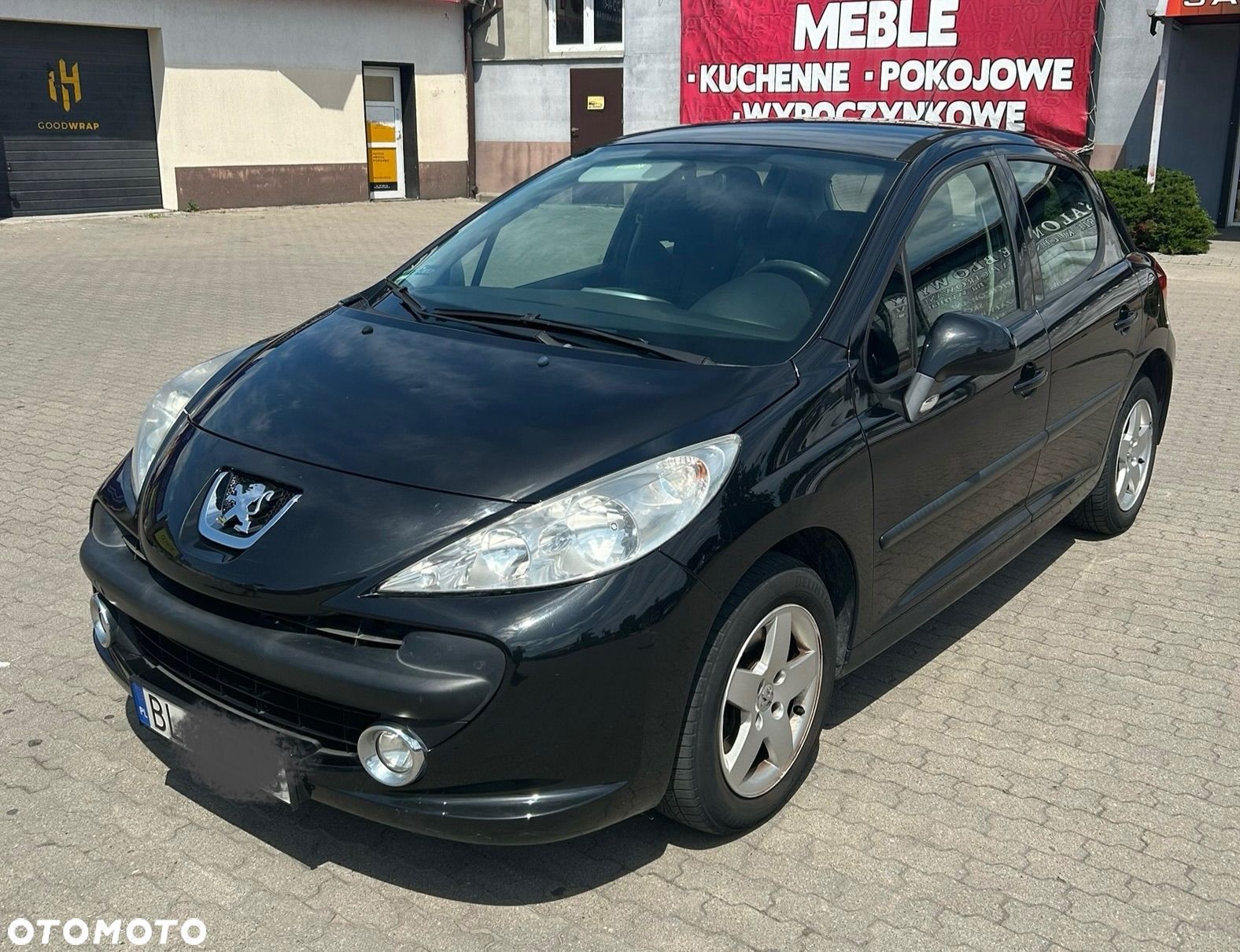Peugeot 207 - 1