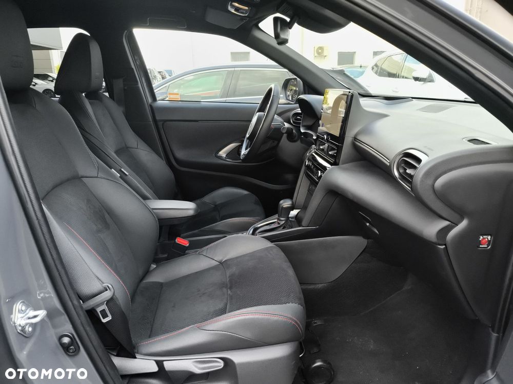 Toyota Yaris Cross Hybrid 1.5 GR Sport - 22