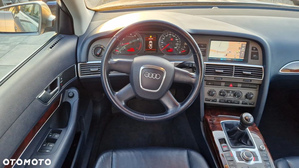 Audi A6 Limousine 2.4 - 10