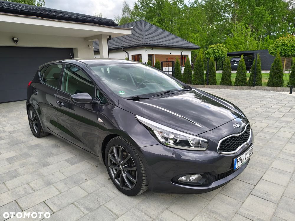 Kia Ceed 1.4 CVVT Attract - 4