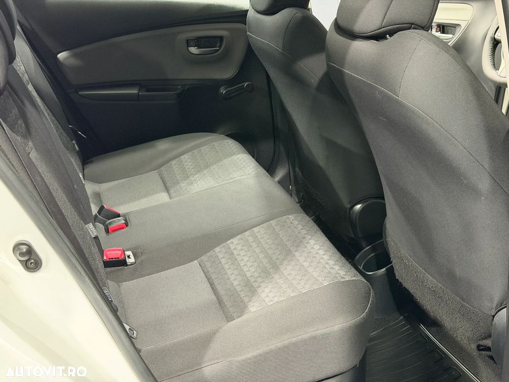 Toyota Yaris - 14