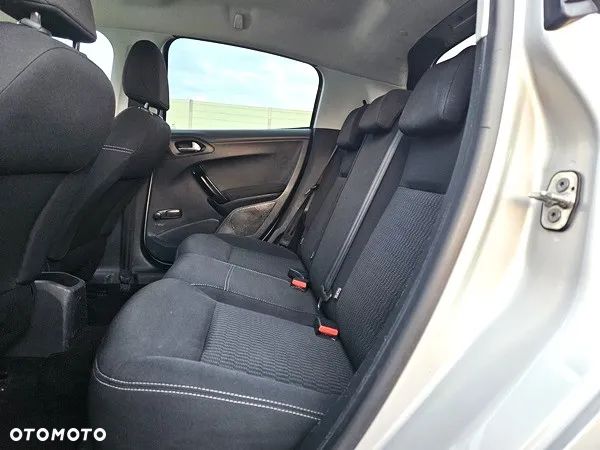 Peugeot 208 1.2 PureTech Style - 8