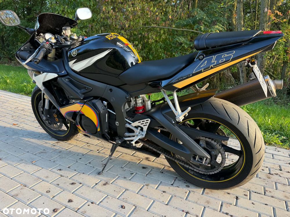 Yamaha R6 - 8