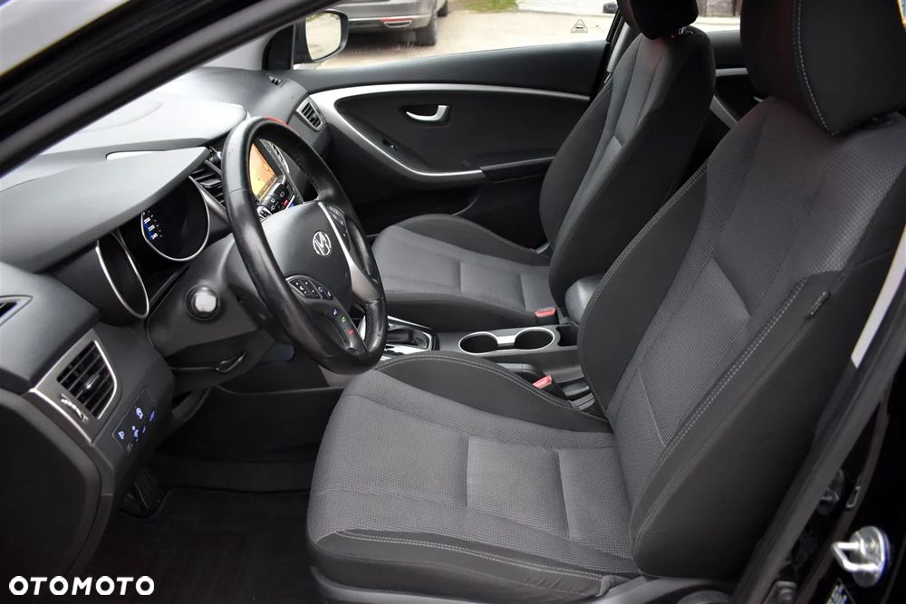 Hyundai i30 Kombi 1.6 CRDI Passion Plus - 12