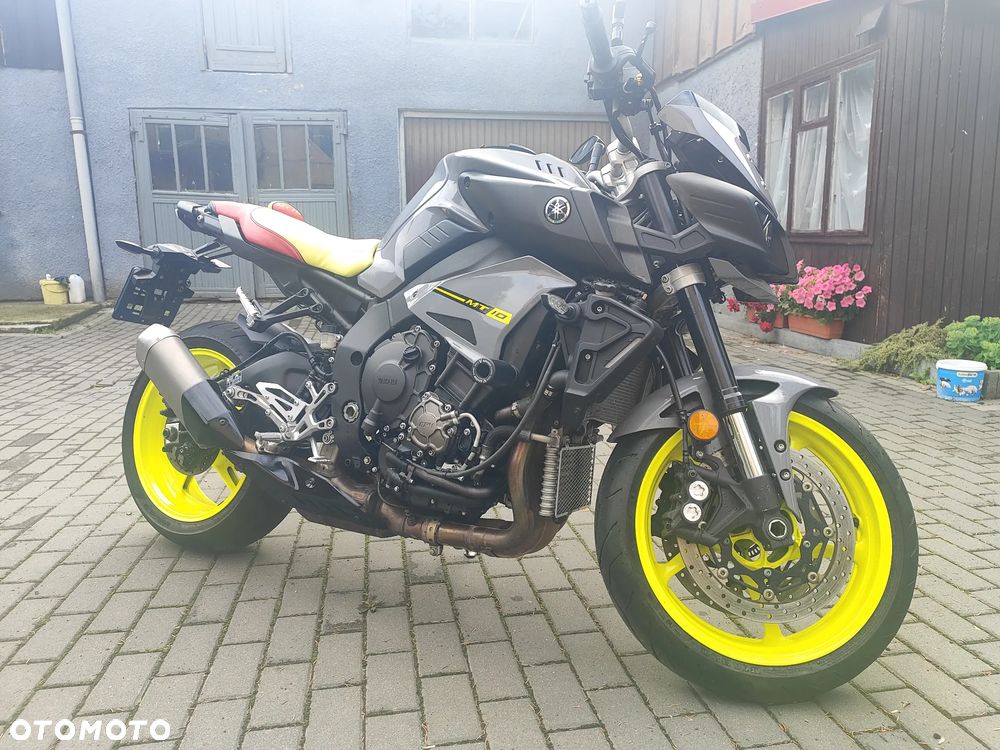 Yamaha MT - 5