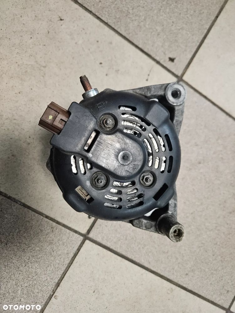 Alternator Ford Focus Mk2 C-Max Kuga 1,6 2,0 TDCI 150A 104210-3523 - 5