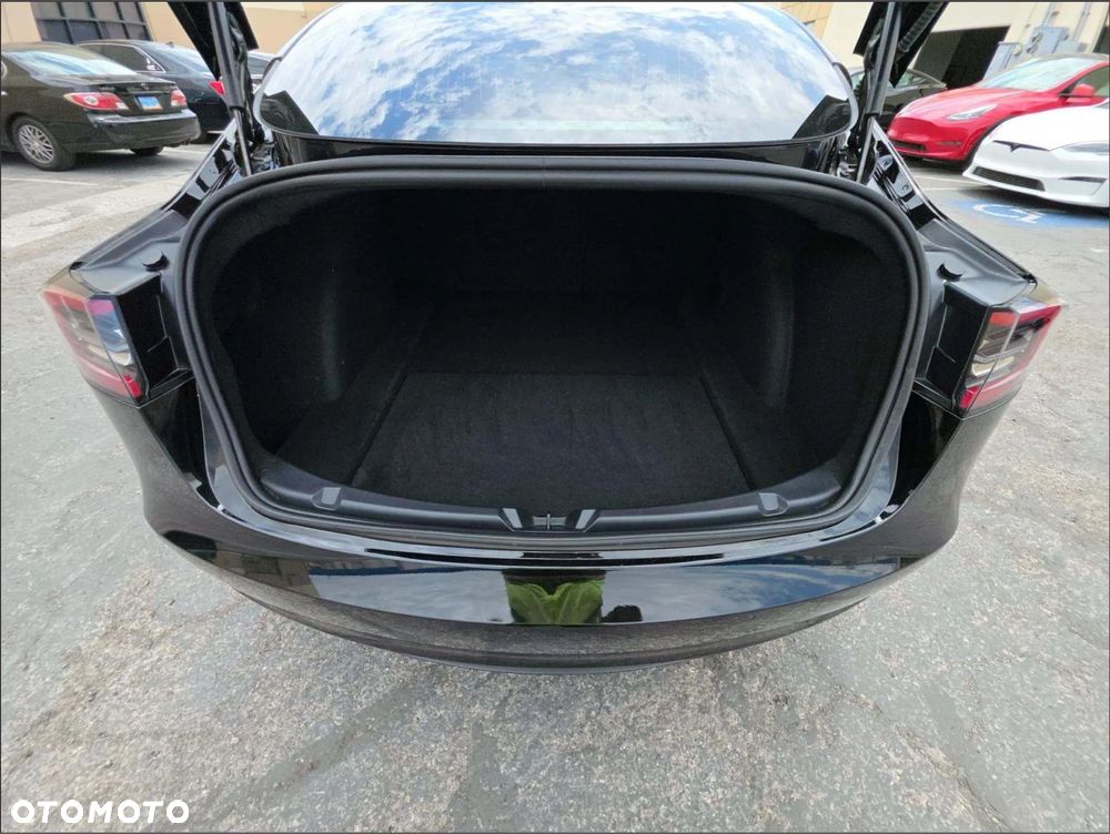 Tesla Model 3 Premium Langstreckenbatterie AWD Dual Motor - 14