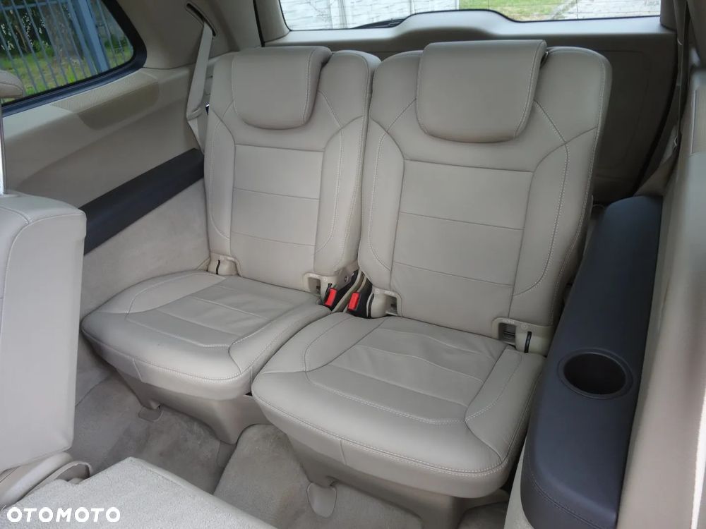 Mercedes-Benz GL 350 BlueTec 4-Matic - 26