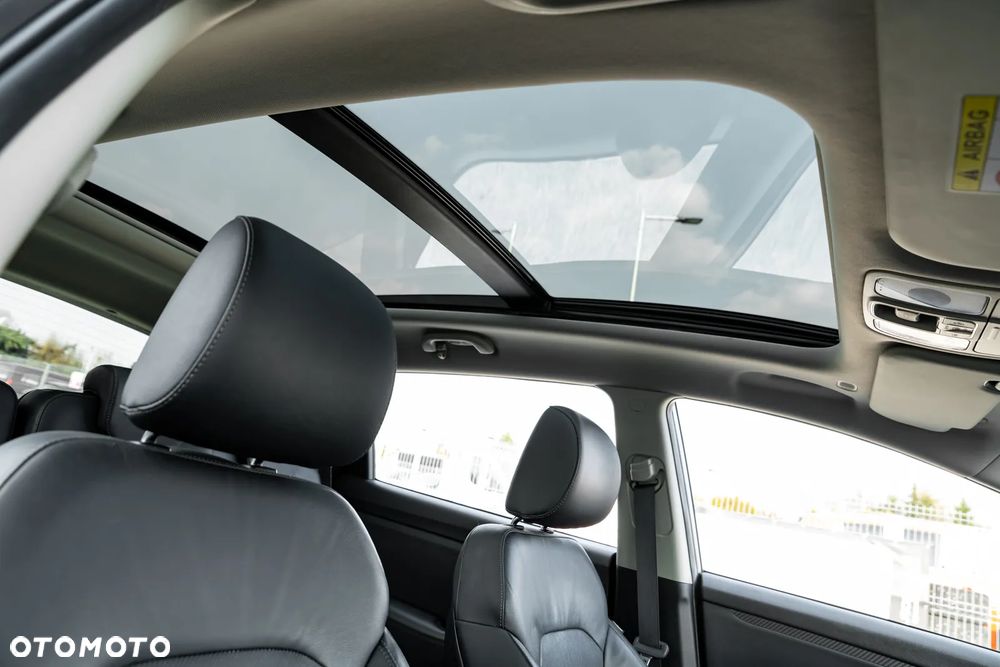 Kia Carens 1.6 GDI S 7os - 29