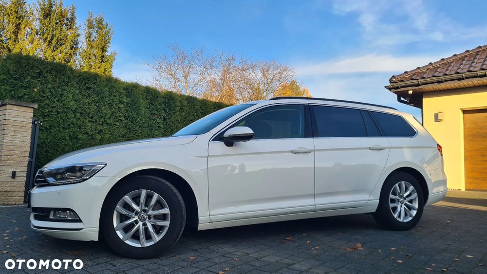 Volkswagen Passat 2.0 TDI SCR Elegance - 20