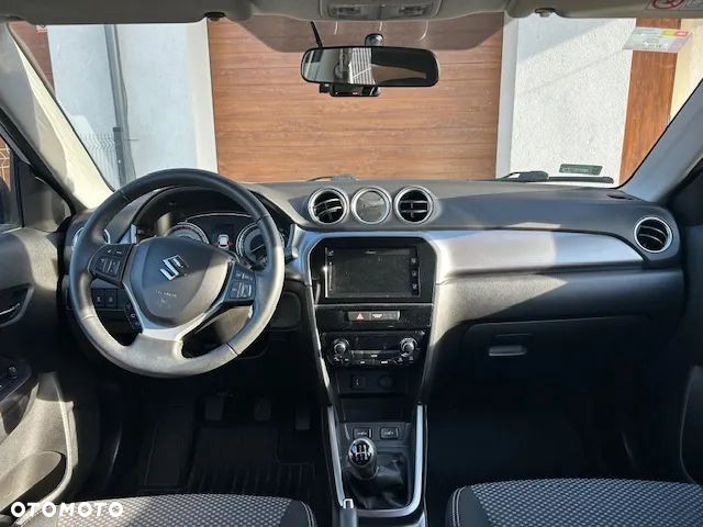 Suzuki Vitara 1.0 Boosterjet Premium 2WD - 7