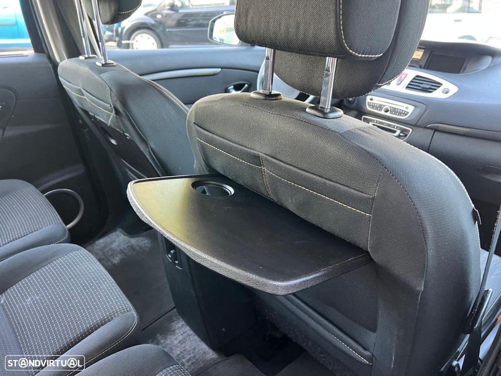 Renault Scénic 1.9 dCi FAP Dynamique - 22