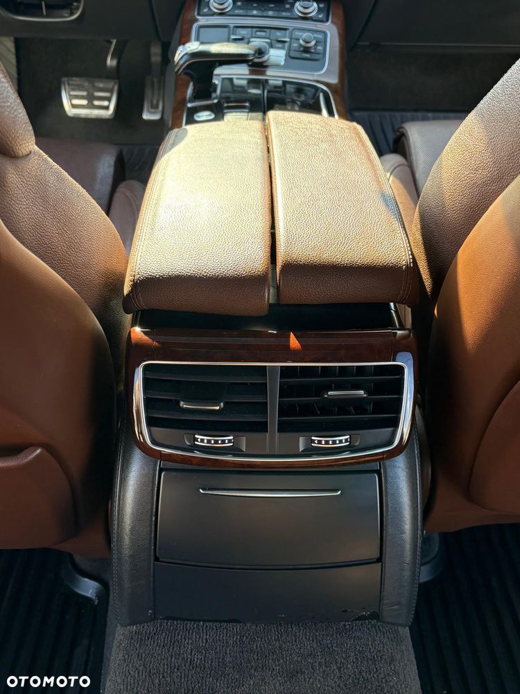 Audi A8 4.0 TFSI L Quattro - 34