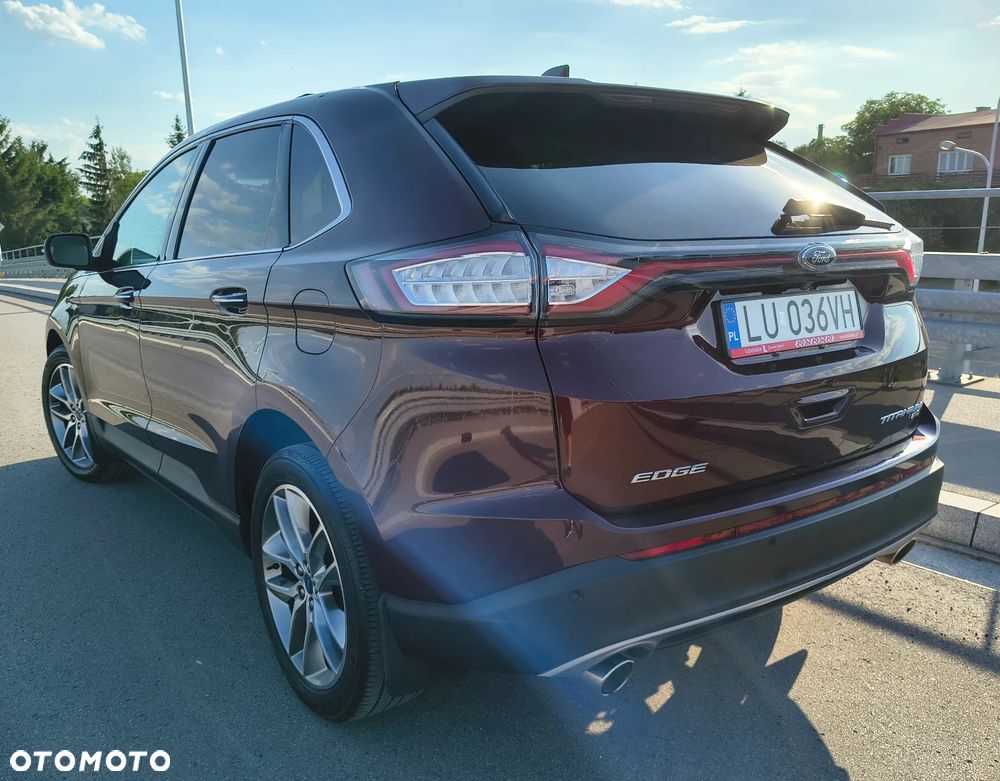 Ford Edge - 8