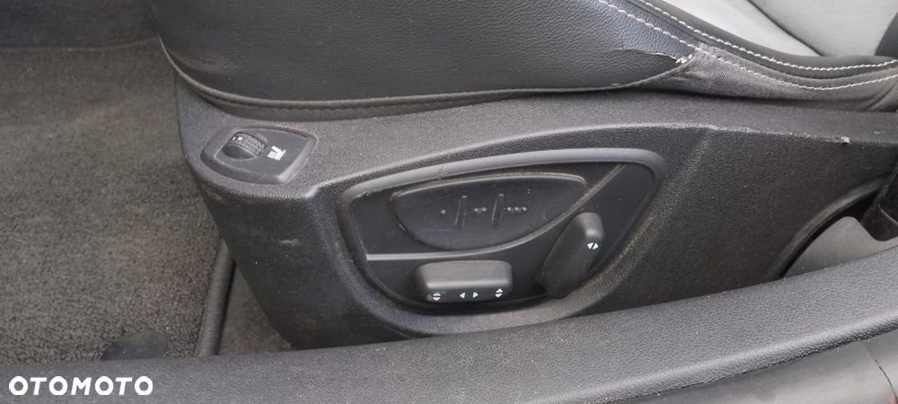 Renault Laguna dCi 110 FAP EDC Bose Edition - 15