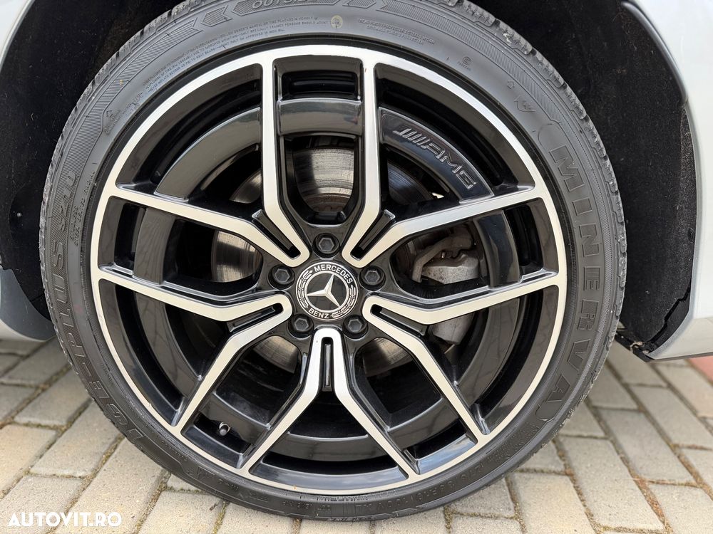 Mercedes-Benz E 300 de 4Matic 9G-TRONIC AMG Line - 21