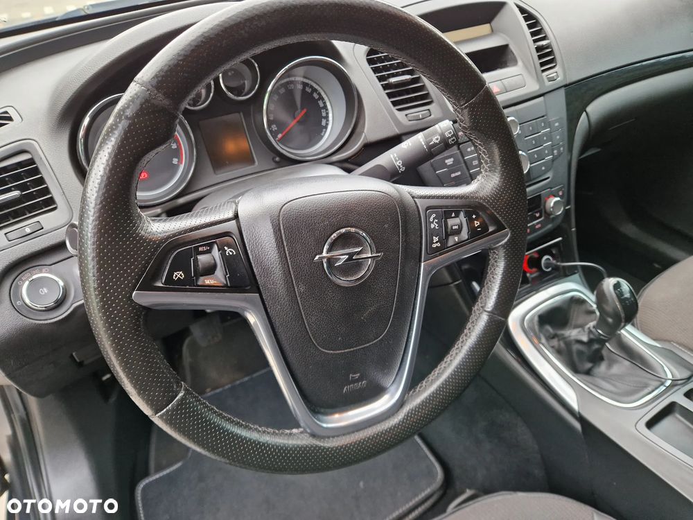 Opel Insignia - 24