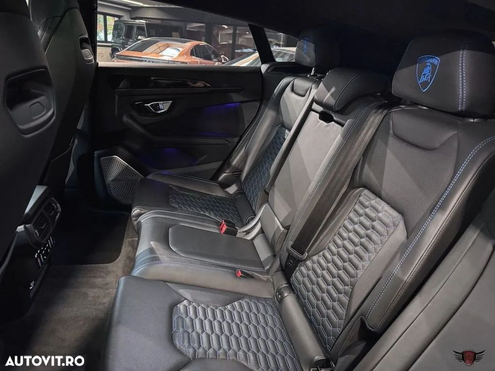 Lamborghini URUS Standard - 21