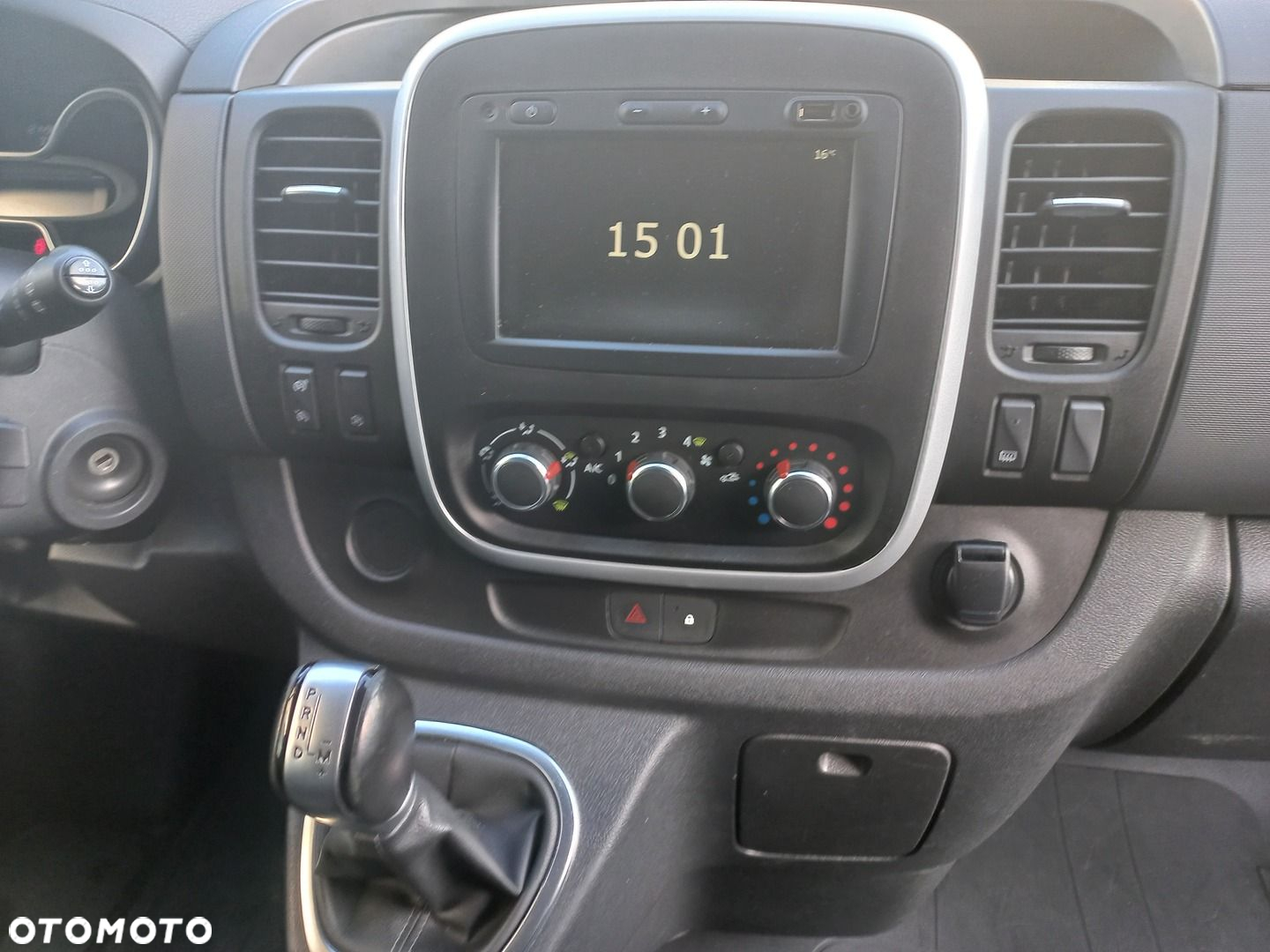 Renault Trafic - 17