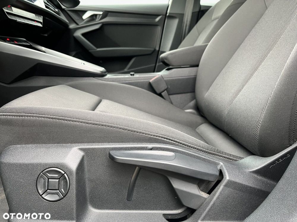 Audi A3 Sportback - 12
