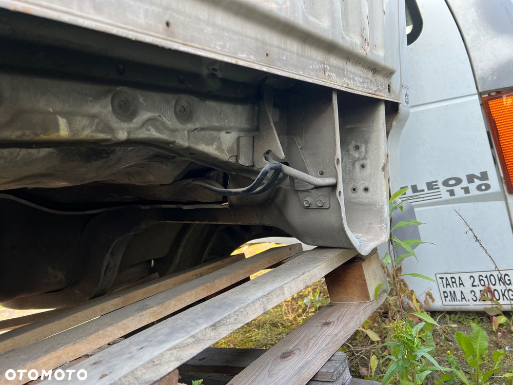 Kabina Nissan Cabstar Bez Korozji Import - 13