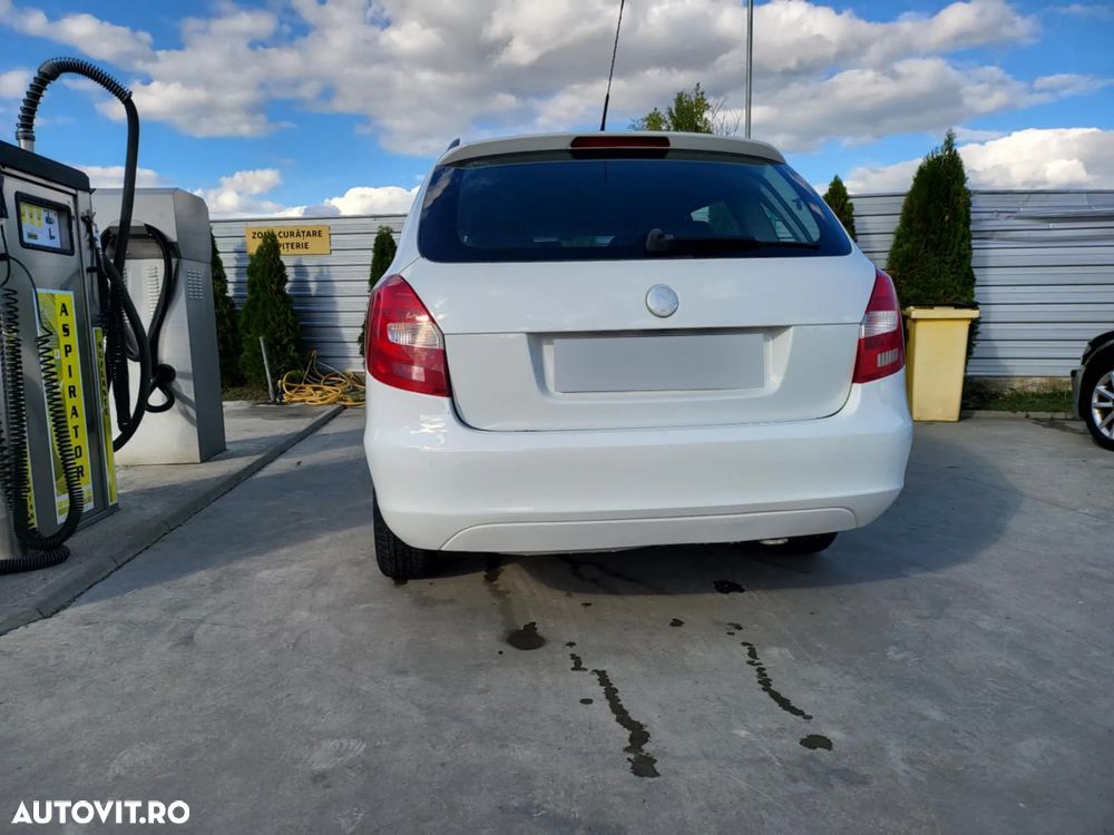 Skoda Fabia - 10