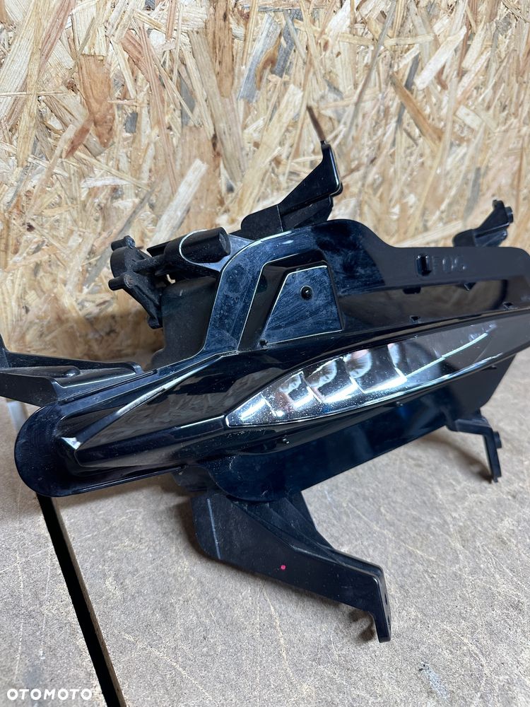 KIA CEED III HALOGEN DRL PRAWY 92202j7500 - 2