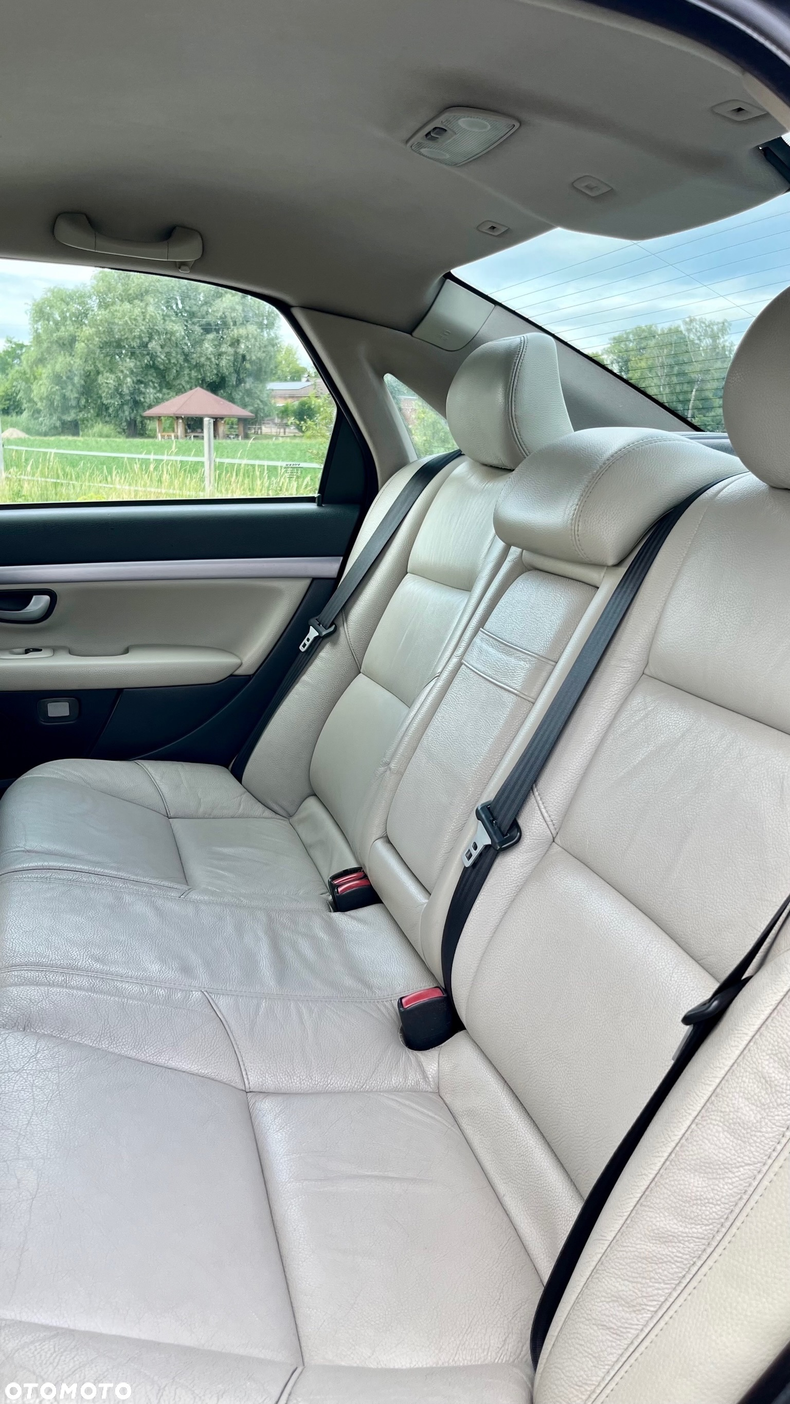Volvo S80 2.4 - 36