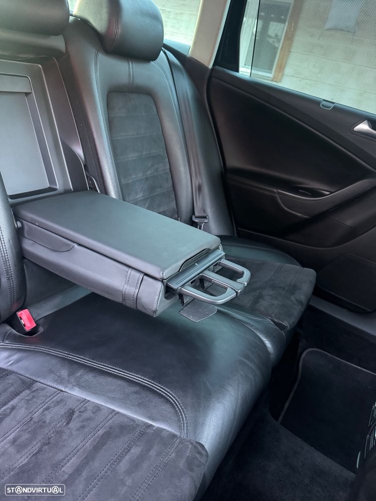 VW Passat Variant 2.0 TDI Highline - 13