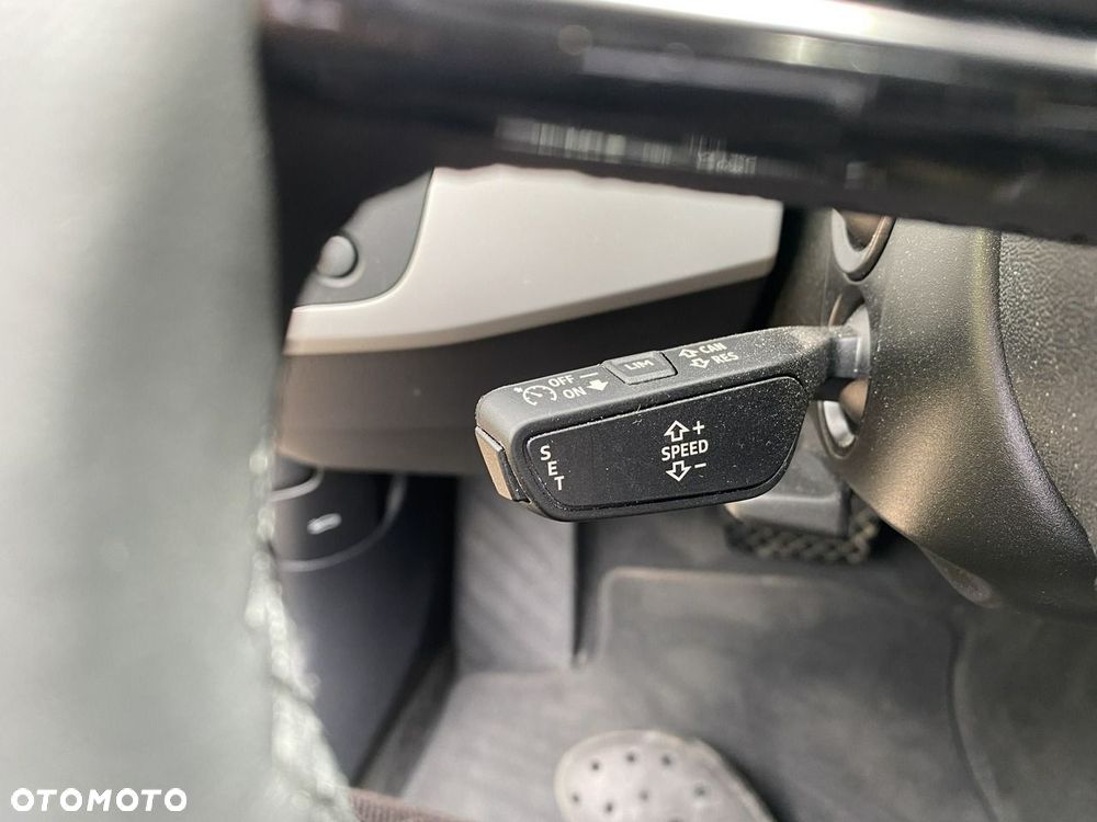 Audi A4 Avant 40 TFSI quattro S tronic advanced - 19