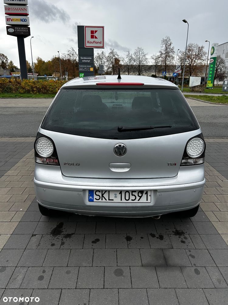 Volkswagen Polo 1.4 TDI Comfortline - 8