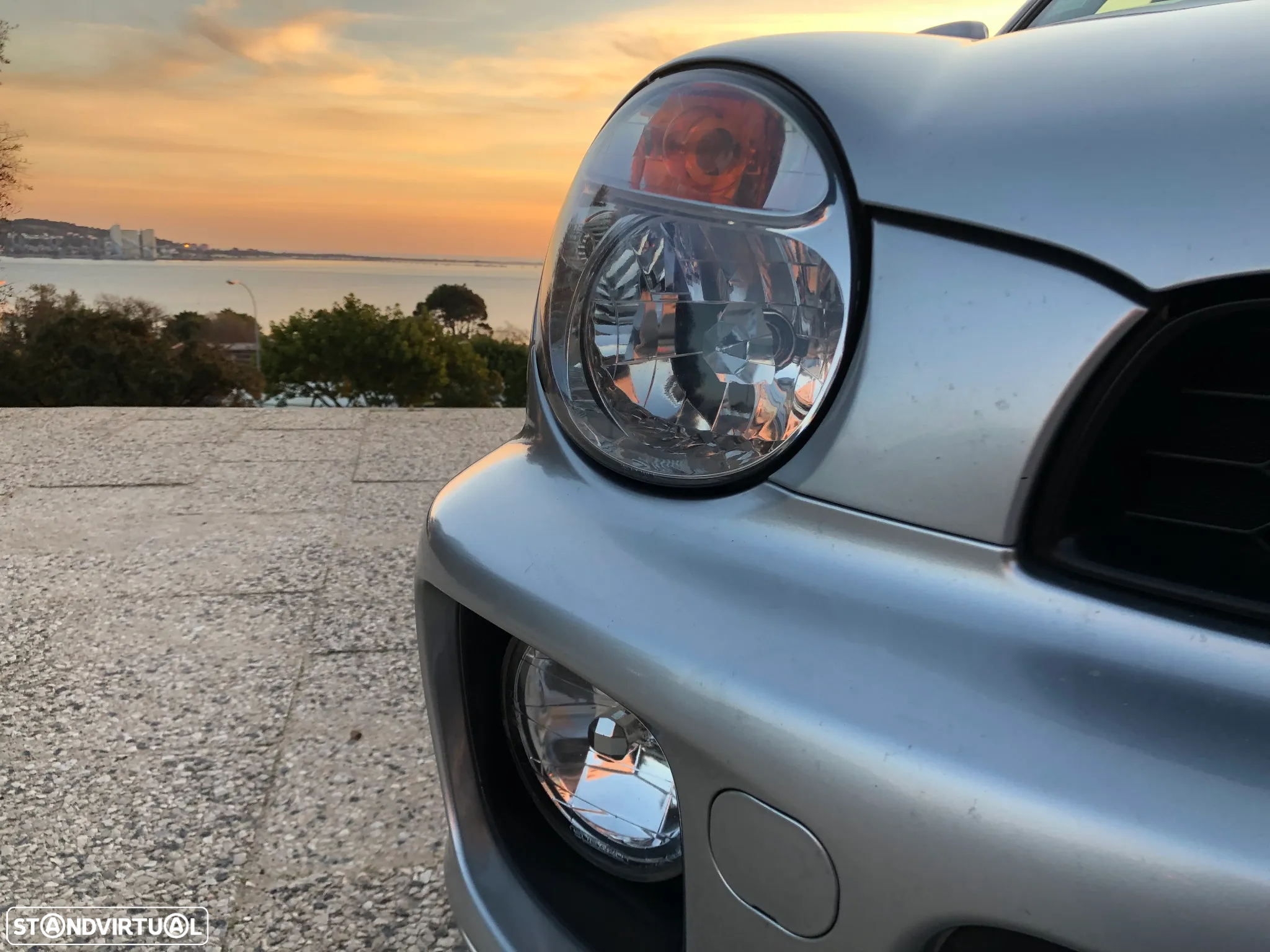Subaru Impreza Sedan 2.0 WRX - 19
