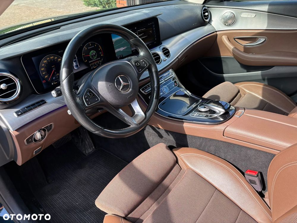 Mercedes-Benz Klasa E 200 d 9G-TRONIC - 12